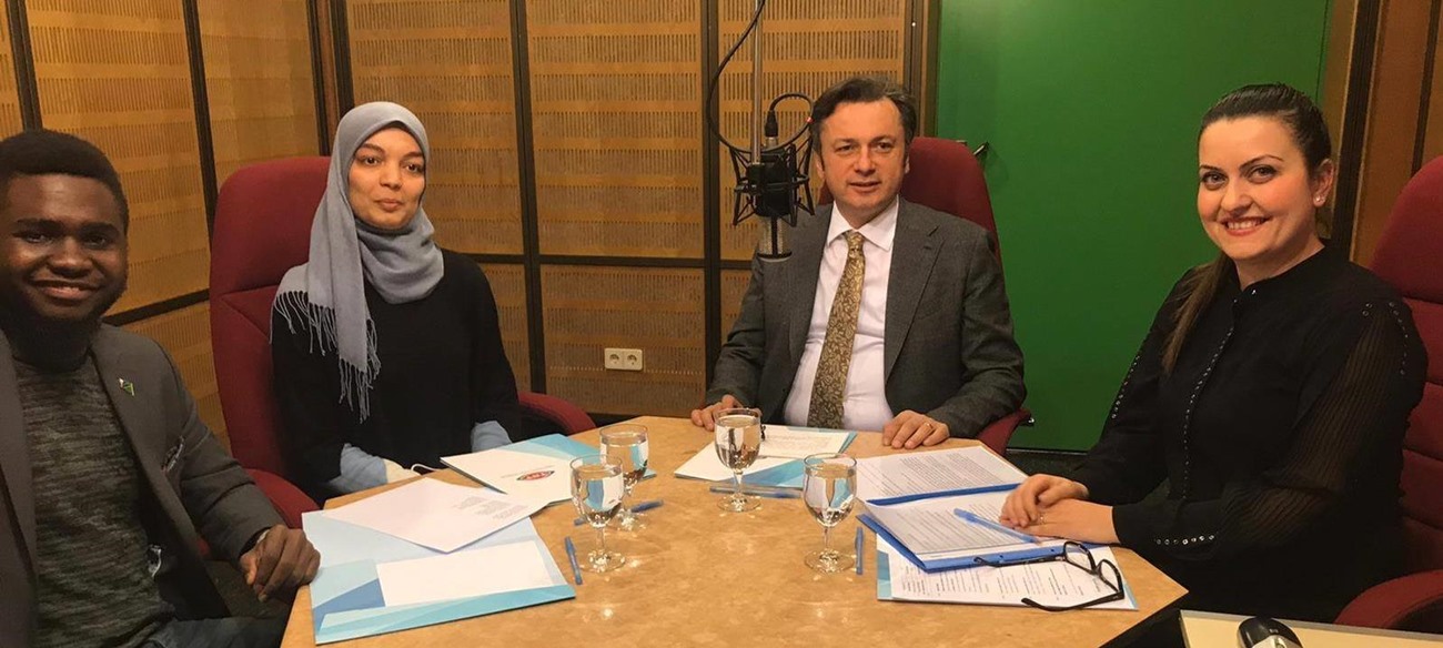 Üniversitemiz Rektörü Prof. Dr. Kemal Şenocak TRT Türkiye’nin Sesi Radyosunda Canlı Yayına Katıldı