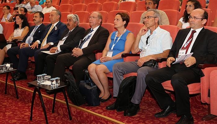 Uluslararası Katılımlı 7. Polimer Bilim ve Teknoloji Kongresi Üniversitemizde Devam Ediyor