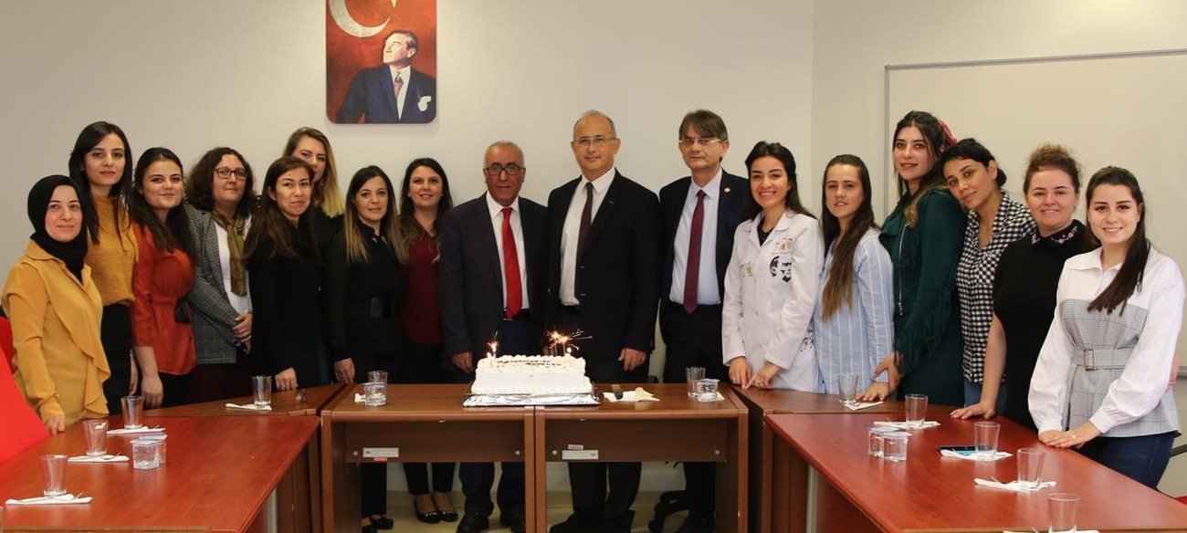 Valide Malhatun Anaokulu Öğretmenlerine Öğretmenler Günü Kutlaması