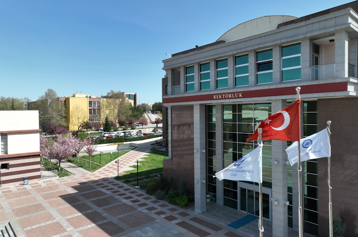 Üniversitemiz İki Yıl Süreli Akreditasyon Belgesi Almaya Hak Kazandı