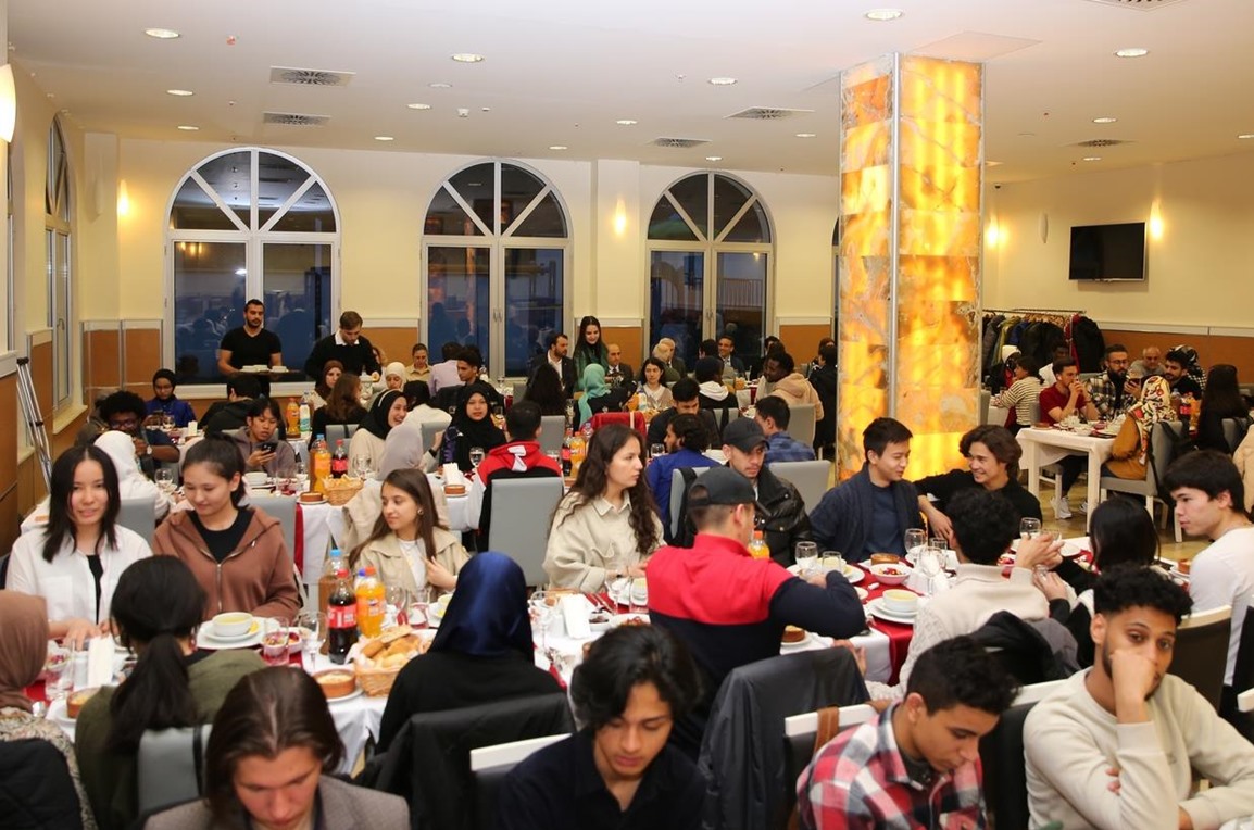 ESOGÜ TÖMER'den Yabancı Uyruklu Öğrencilere İftar