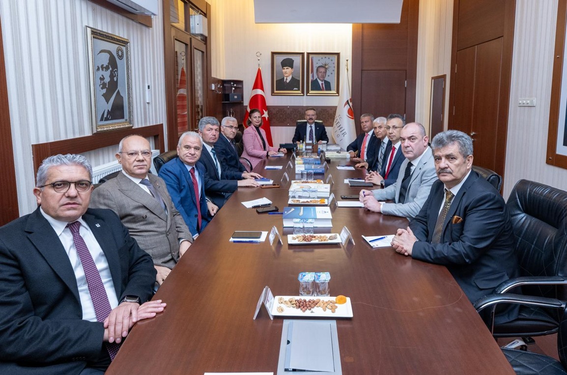 Üniversitemiz Rektörü Prof. Dr. Kamil Çolak Eskişehir Sempozyumu Ön Hazırlık Toplantısına Katıldı