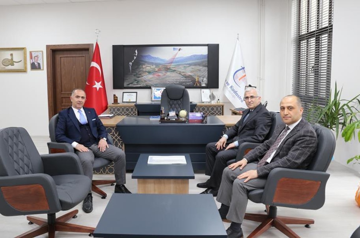 Rektör Prof. Dr. Kamil Çolak’tan Tapu ve Kadastro Eskişehir Bölge Müdürlüğü’ne Ziyaret