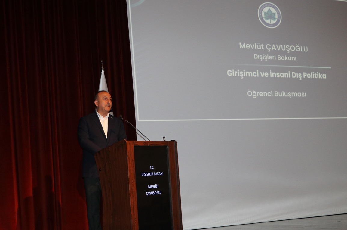 Dışişleri Bakanı Mevlüt Çavuşoğlu Üniversitemiz Öğrencileri ile Buluştu