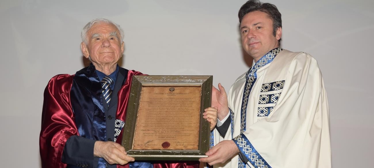 Üniversitemiz Ord. Prof. Dr. M. Gazi Yaşargil'e Fahri Profesörlük Tevdi Etti