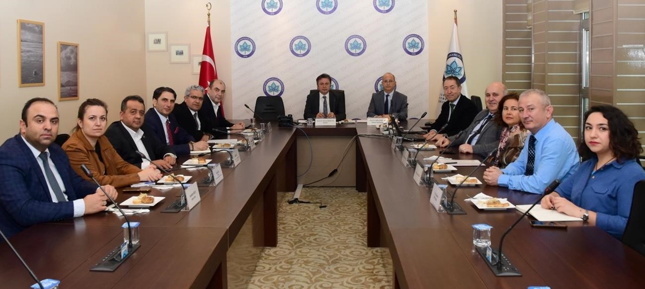 Üniversitemizde Düzenlenen Toplantıda Yetkinlik ve Dijital Dönüşüm Merkezleri Ele Alındı