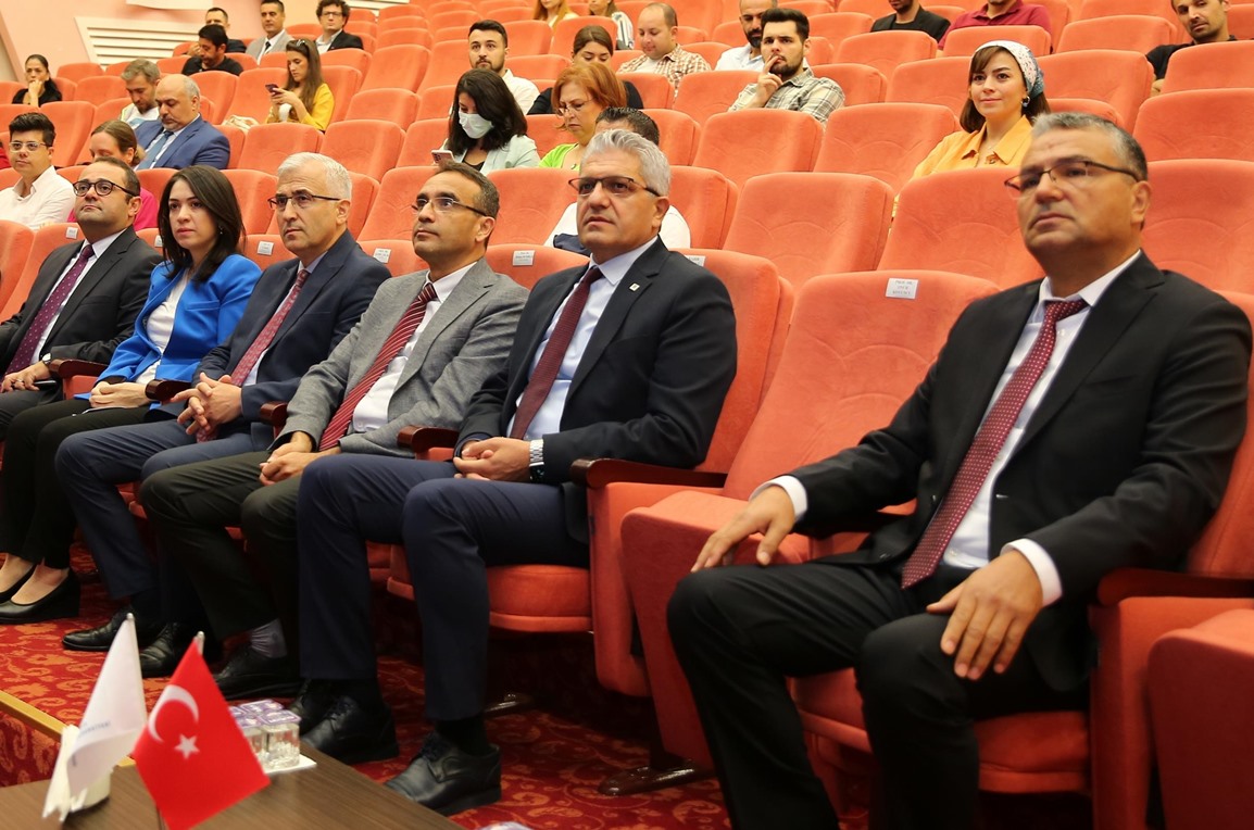 2023 Vizyonunda Üniversitelerin Merkezi Araştırma Laboratuvarları Çalıştayı Üniversitemizde Başladı