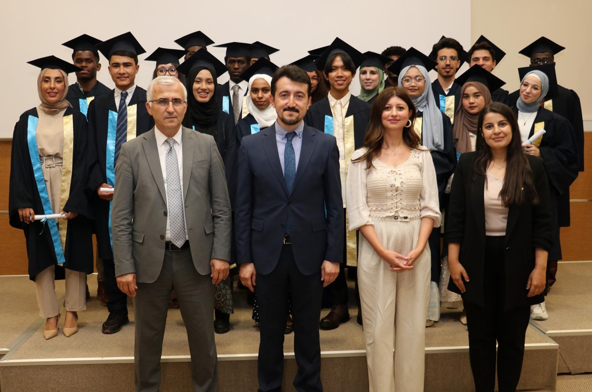 ESOGÜ TÖMER 2023 Mezunlarını Verdi