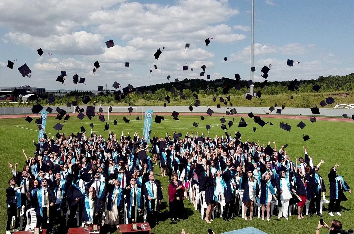 Tıp Fakültesi 2023 Mezunlarını Verdi