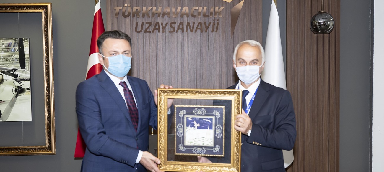 Üniversitemiz Rektörü Prof. Dr. Kemal Şenocak’tan TUSAŞ Genel Müdürü Temel Kotil’e Ziyaret