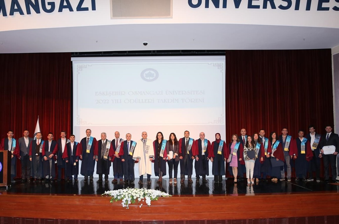 ESOGÜ 2022 Yılı Ödülleri Sahiplerini Buldu