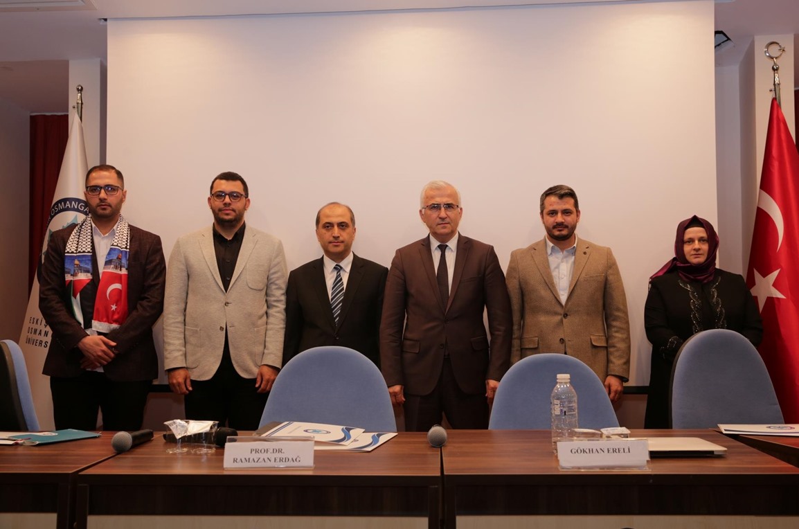 Üniversitemizde Düzenlenen Panelde Filistin'de Yaşanan Son Gelişmeler Ele Alındı