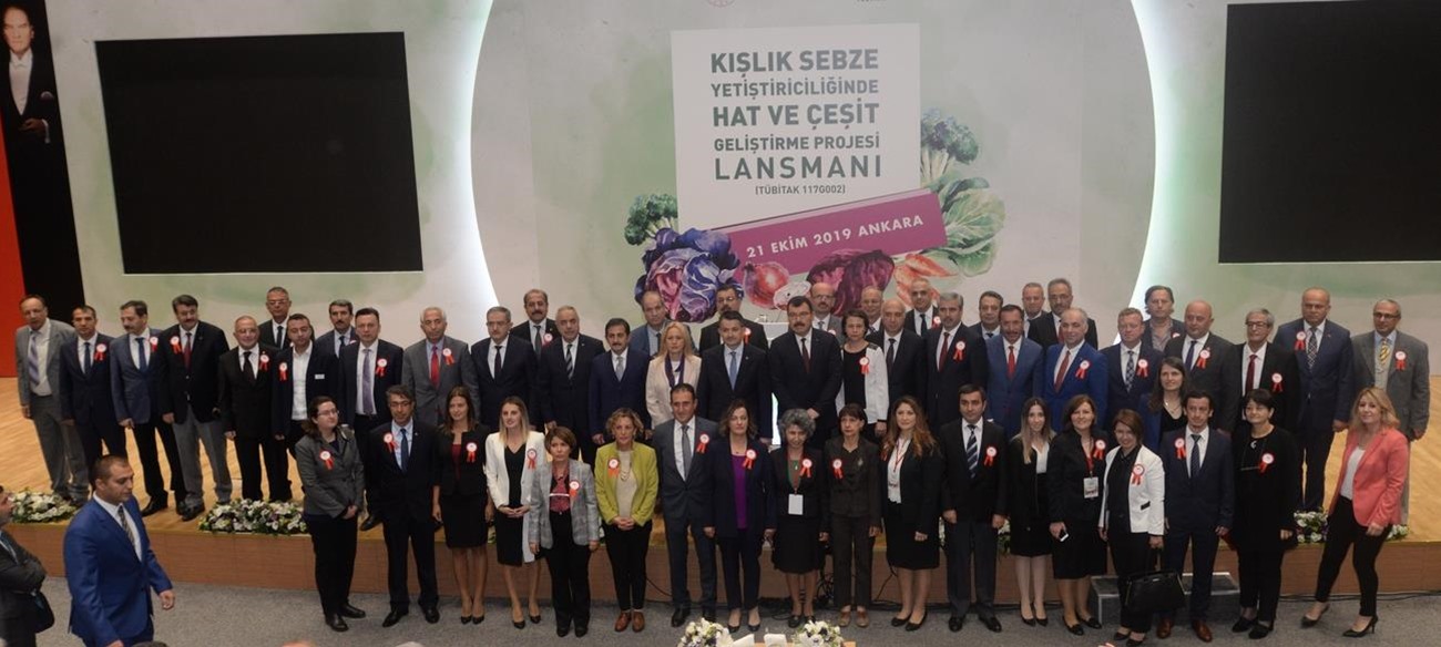 Üniversitemiz Kışlık Sebze Yetiştiriciliğinde Hat ve Çeşit Geliştirme Projesine Katkı Sunuyor