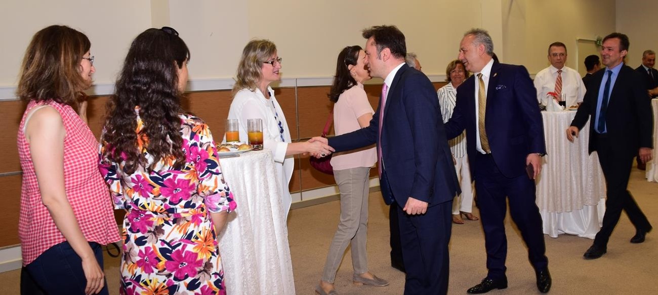 Üniversitemiz Personeli Bayramlaştı