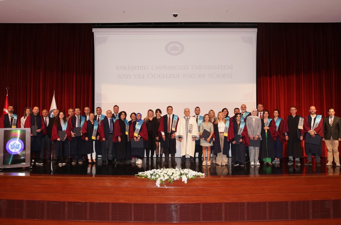 ESOGÜ 2023 Yılı Ödülleri Sahiplerini Buldu